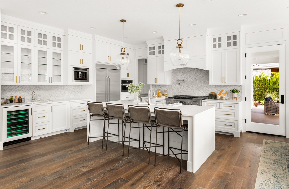 white kitchen banner